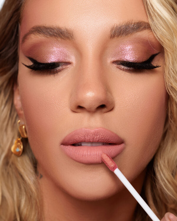 Emmanouela Cosmetics Doll liquid lipstick