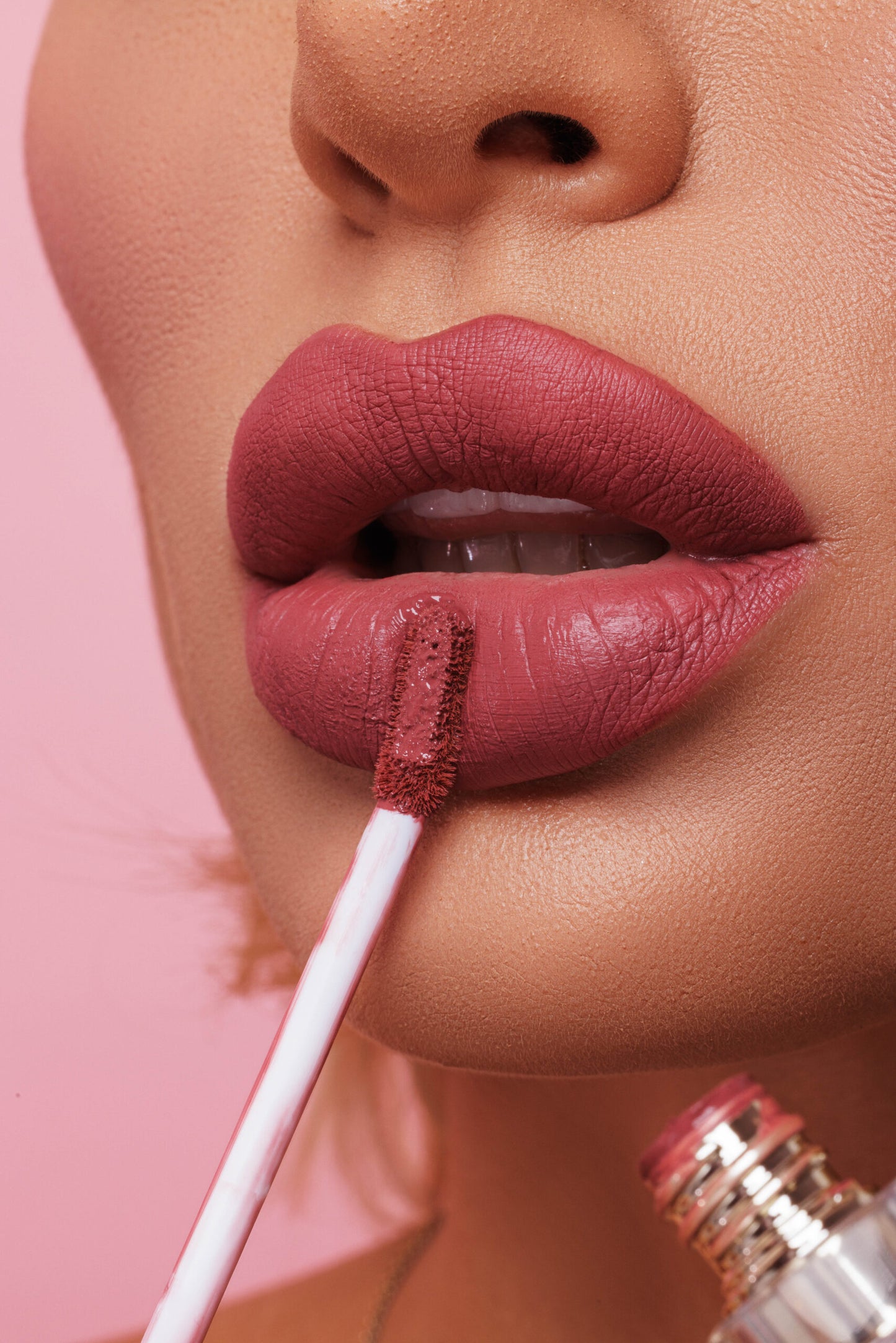 Emmanouela Cosmetics Hollywood liquid lipstick