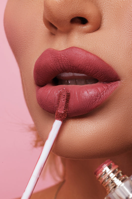Emmanouela Cosmetics Hollywood liquid lipstick