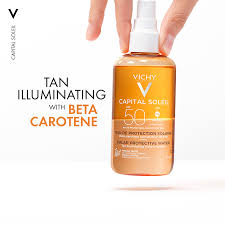 Vichy Capital Soleil Solar Protective Water Hydrating SPF50 Λαμπερό Μαύρισμα με Νερό Προστασίας από Τον Ήλιο με Β-Καροτένιο, 200ml