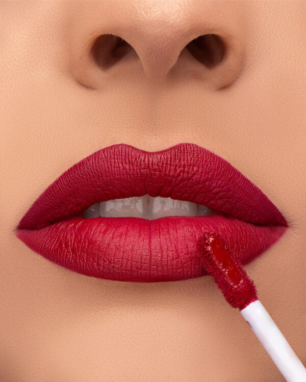 Emmanouela Cosmetics Red Carpet liquid lipstick